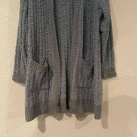 Cardigan - Picture 2 of 9